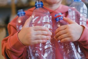 Environmentally Friendly Shopping: Reducing Your Carbon Footprint