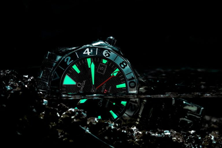 Watches designed for swimmers with waterproof tracking