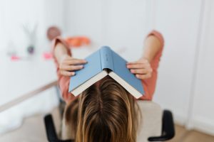 Schoolwide Reading Challenges: Motivating Reluctant Readers