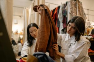 The Benefits of Shopping with a Plan Versus Browsing