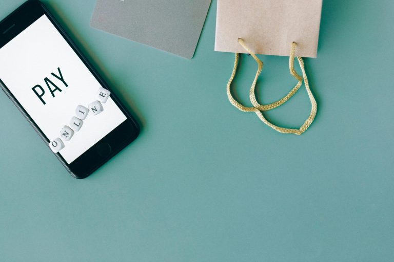 Making Sense of Dynamic Pricing While Shopping Online