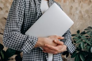 Home hubs integrating voice assistants and automation