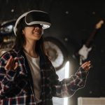 Designing Immersive User Experiences with Mixed Reality