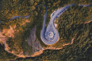 Crowdsourced Mapping Improves Navigation Accuracy